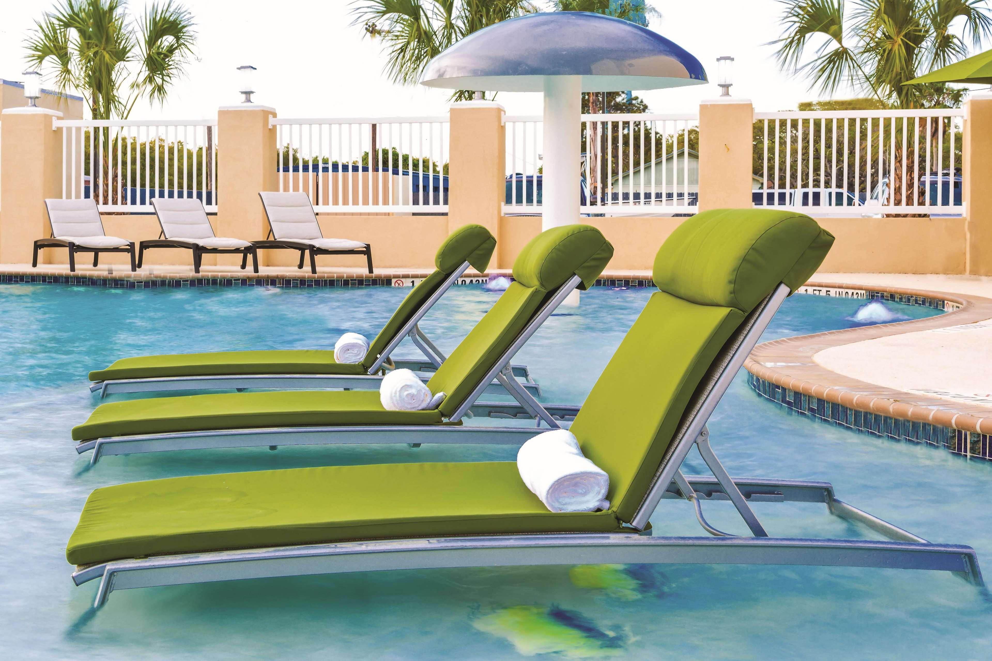 La Quinta By Wyndham Rockport - Fulton Hotel Bagian luar foto
