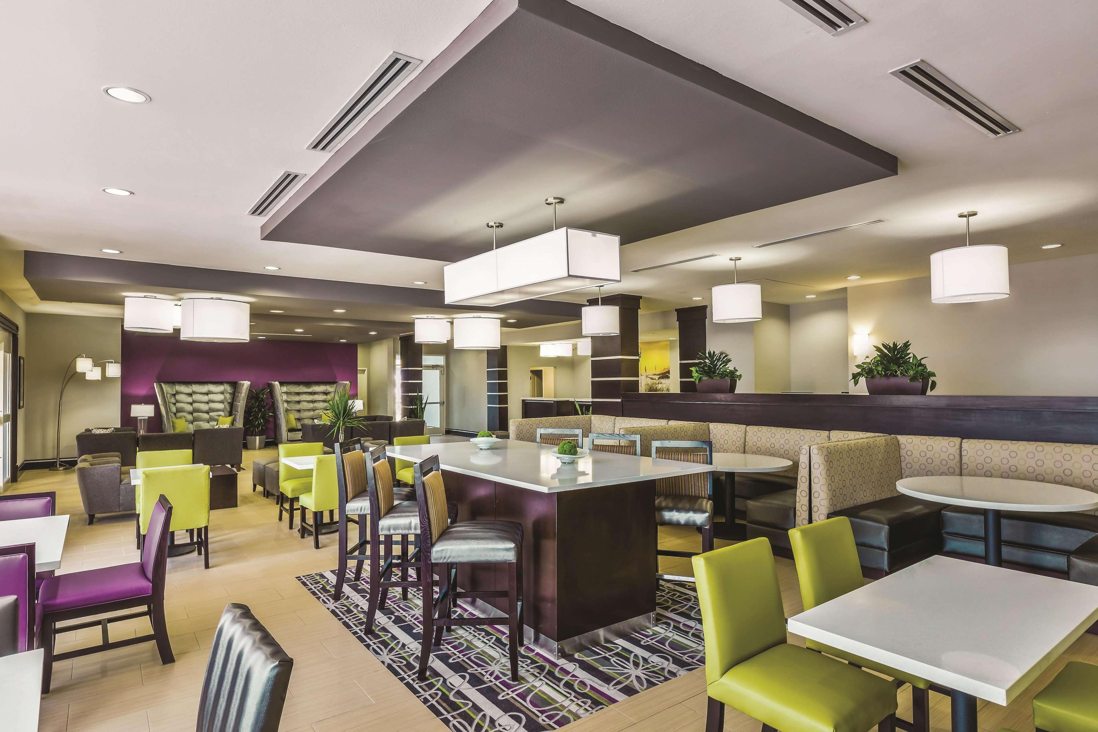 La Quinta By Wyndham Rockport - Fulton Hotel Bagian luar foto