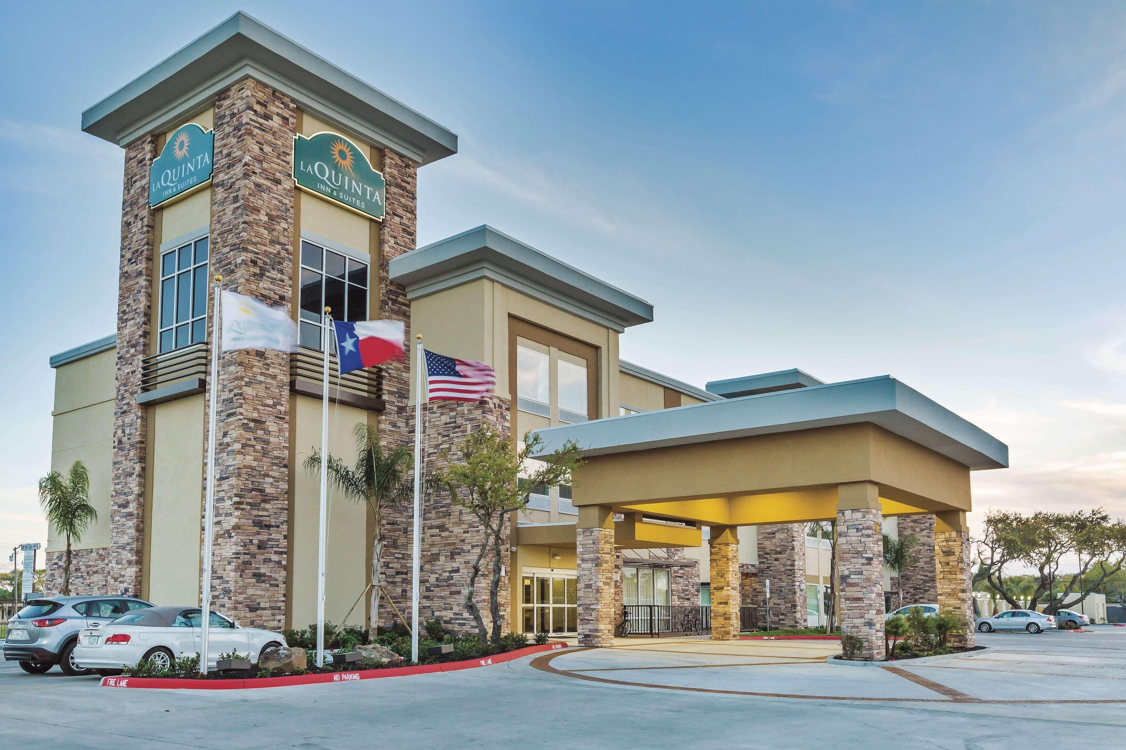 La Quinta By Wyndham Rockport - Fulton Hotel Bagian luar foto